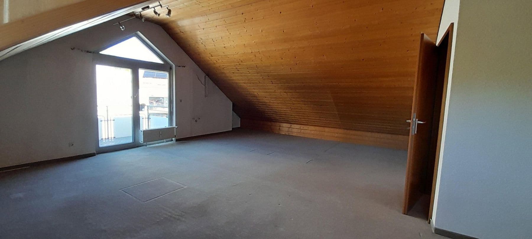 Prodej bytu 3+1 96 m², Sindelfingen, Bádensko-Württembersko Prodej bytu 3+1 96 m², Sindelfingen, Bádensko-Württembersko