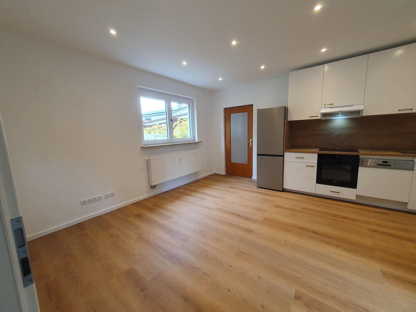 Pronájem bytu 1+kk 35 m², München, Bavorsko Pronájem bytu 1+kk 35 m², München, Bavorsko