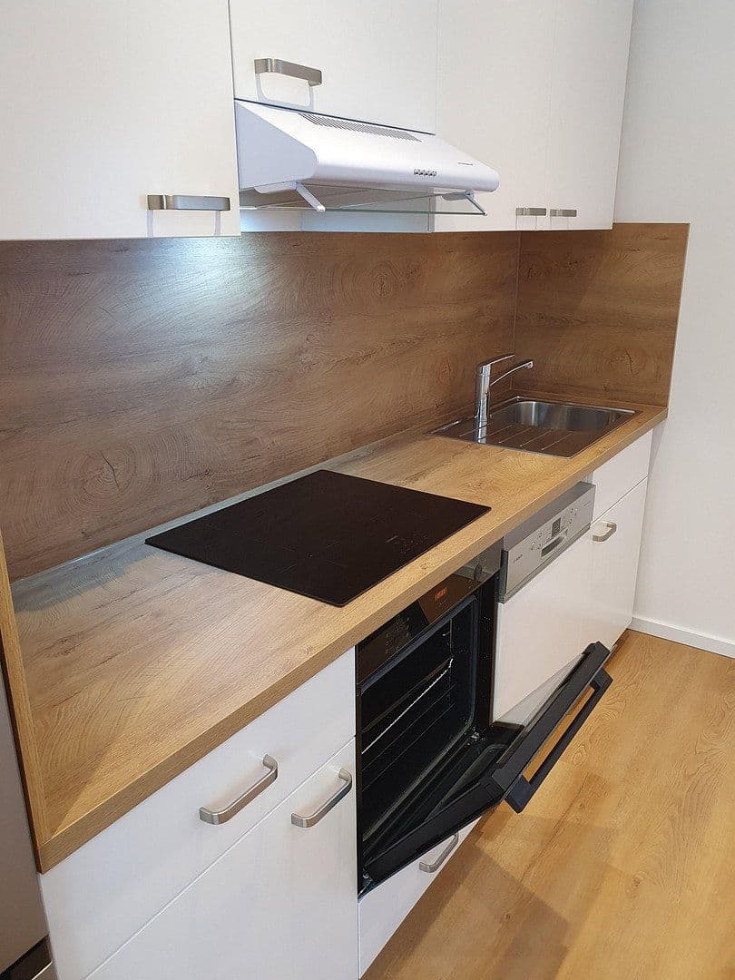 Pronájem bytu 1+kk 35 m², München, Bavorsko Pronájem bytu 1+kk 35 m², München, Bavorsko