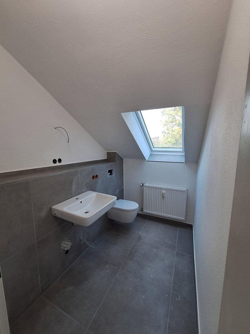 Pronájem bytu 3+1 90 m², Kirchweg 21, Garbsen, Dolní Sasko Pronájem bytu 3+1 90 m², Kirchweg 21, Garbsen, Dolní Sasko