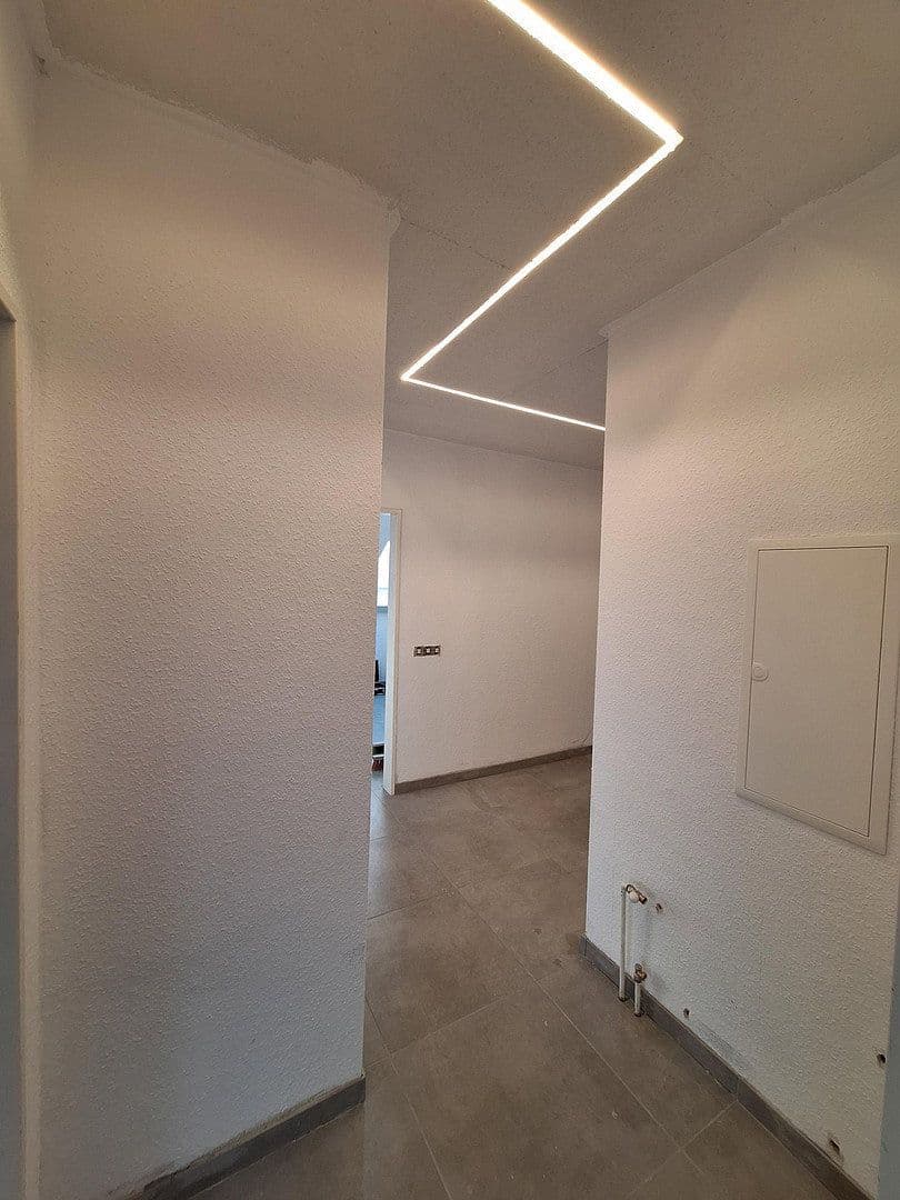 Pronájem bytu 3+1 90 m², Kirchweg 21, Garbsen, Dolní Sasko Pronájem bytu 3+1 90 m², Kirchweg 21, Garbsen, Dolní Sasko