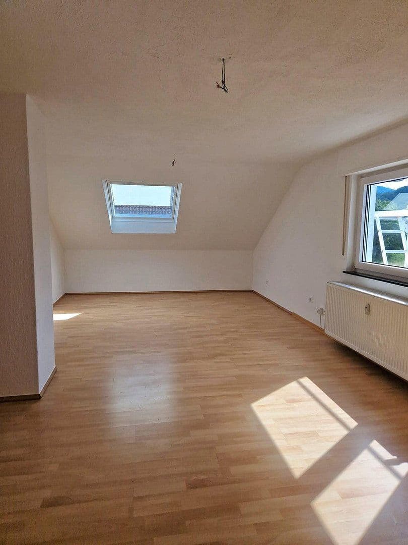 Pronájem bytu 2+1 55 m², Gaggenau, Bádensko-Württembersko Pronájem bytu 2+1 55 m², Gaggenau, Bádensko-Württembersko