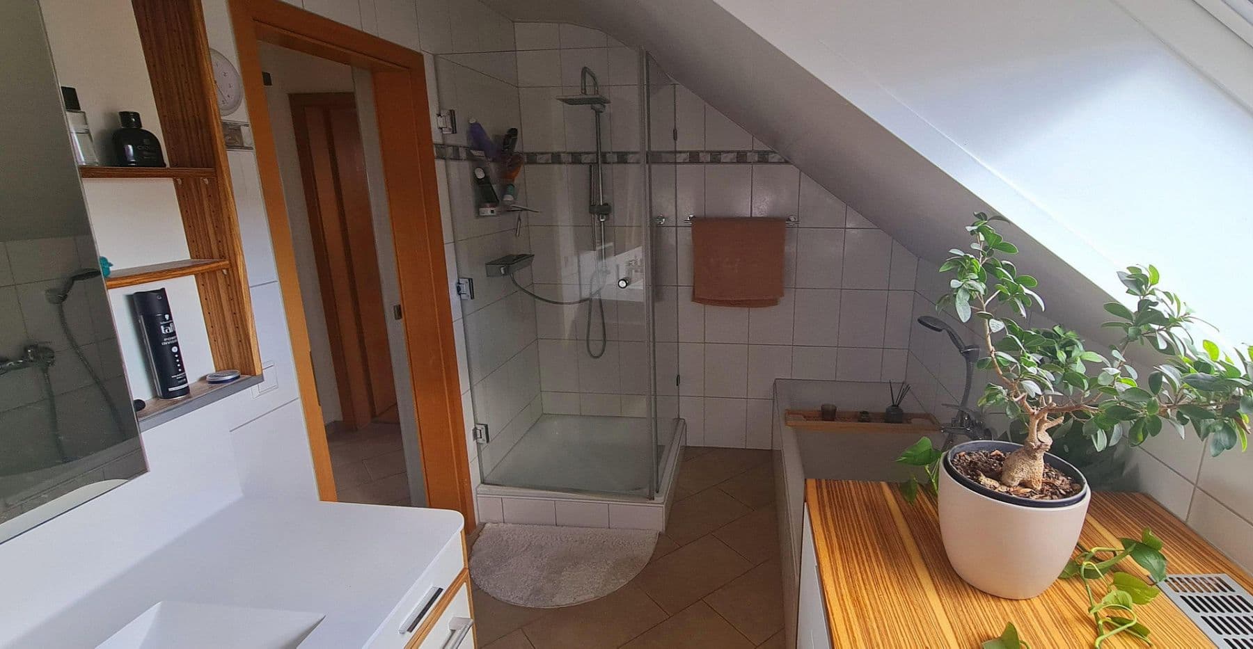 Prodej bytu 3+1 79 m², Zeiskam, Porýní-Falc Prodej bytu 3+1 79 m², Zeiskam, Porýní-Falc