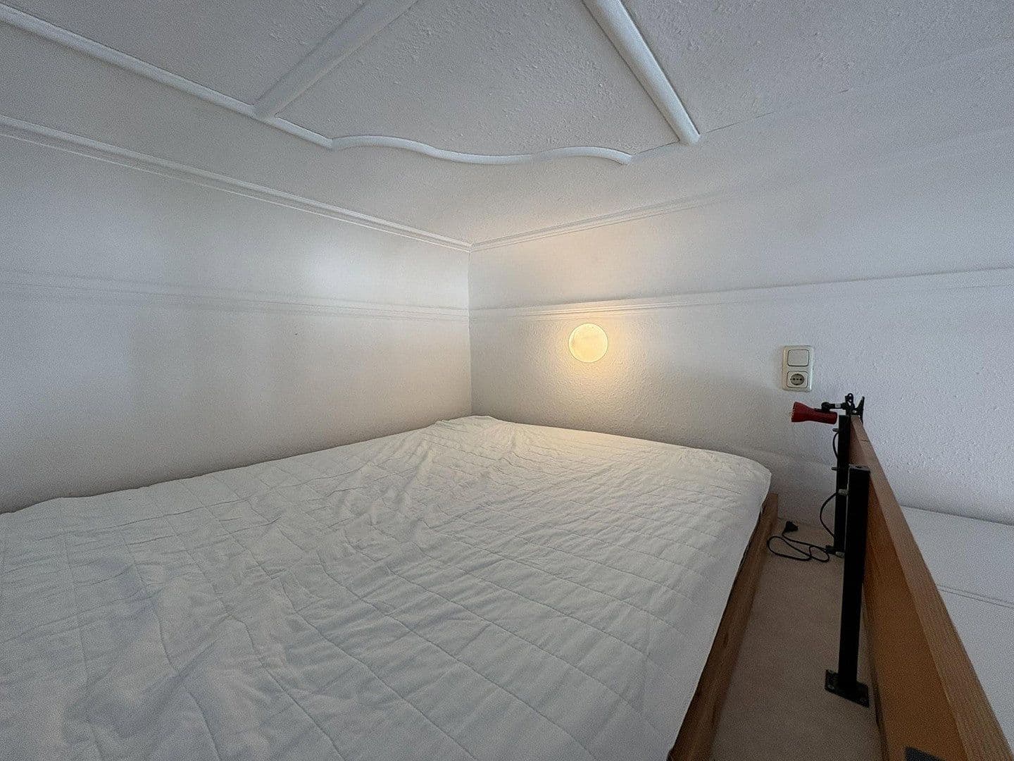 Pronájem bytu 1+1 31 m², Schiersteiner Straße 33, Wiesbaden, Hessen Pronájem bytu 1+1 31 m², Schiersteiner Straße 33, Wiesbaden, Hessen
