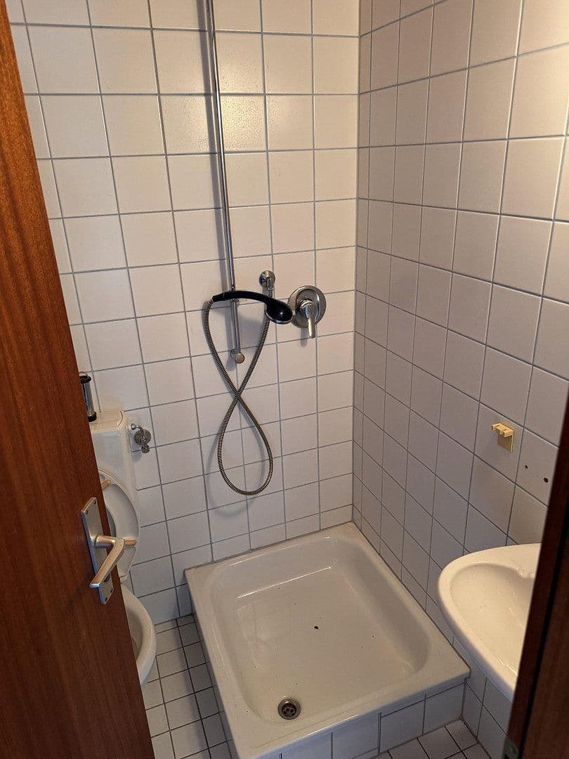 Prodej domu 150 m², pozemek 356 m², Riemenschneiderstr. 34, Estenfeld, Bavorsko Prodej domu 150 m², pozemek 356 m², Riemenschneiderstr. 34, Estenfeld, Bavorsko