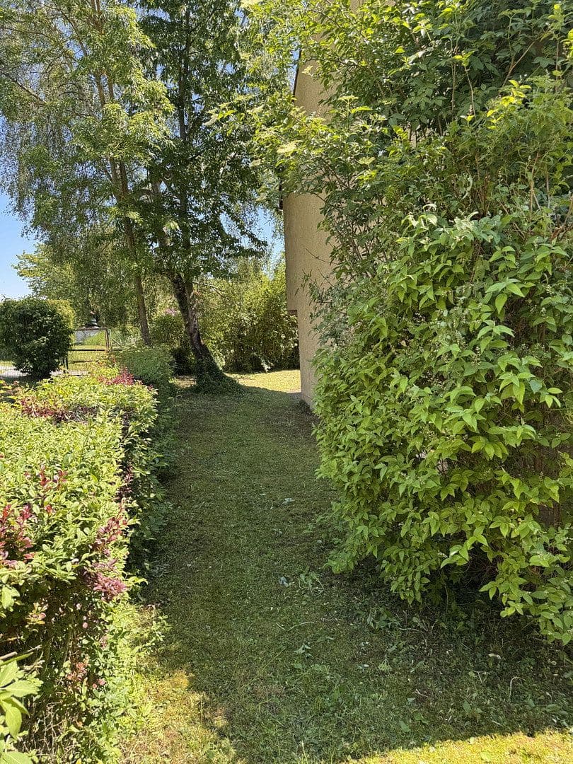 Prodej domu 150 m², pozemek 356 m², Riemenschneiderstr. 34, Estenfeld, Bavorsko Prodej domu 150 m², pozemek 356 m², Riemenschneiderstr. 34, Estenfeld, Bavorsko