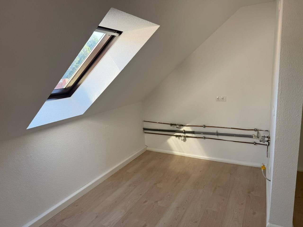 Pronájem bytu 2+1 56 m², Gottfried-Keller-Straße 1, Cvikov, Sasko Pronájem bytu 2+1 56 m², Gottfried-Keller-Straße 1, Cvikov, Sasko