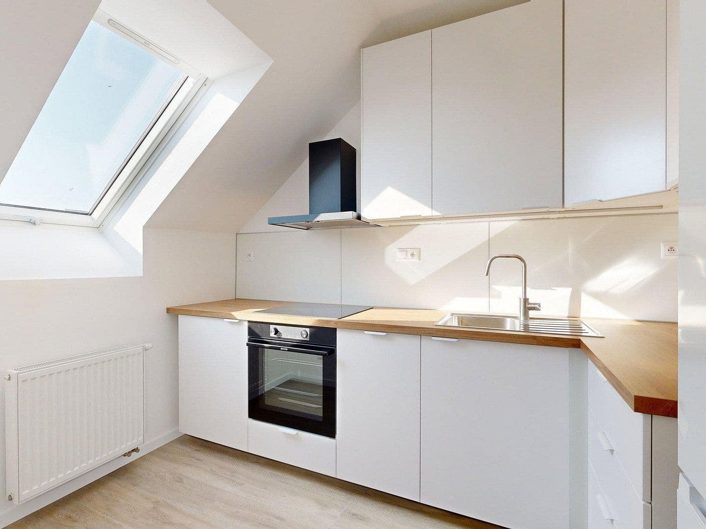 Pronájem bytu 2+1 56 m², Gottfried-Keller-Straße 1, Cvikov, Sasko Pronájem bytu 2+1 56 m², Gottfried-Keller-Straße 1, Cvikov, Sasko