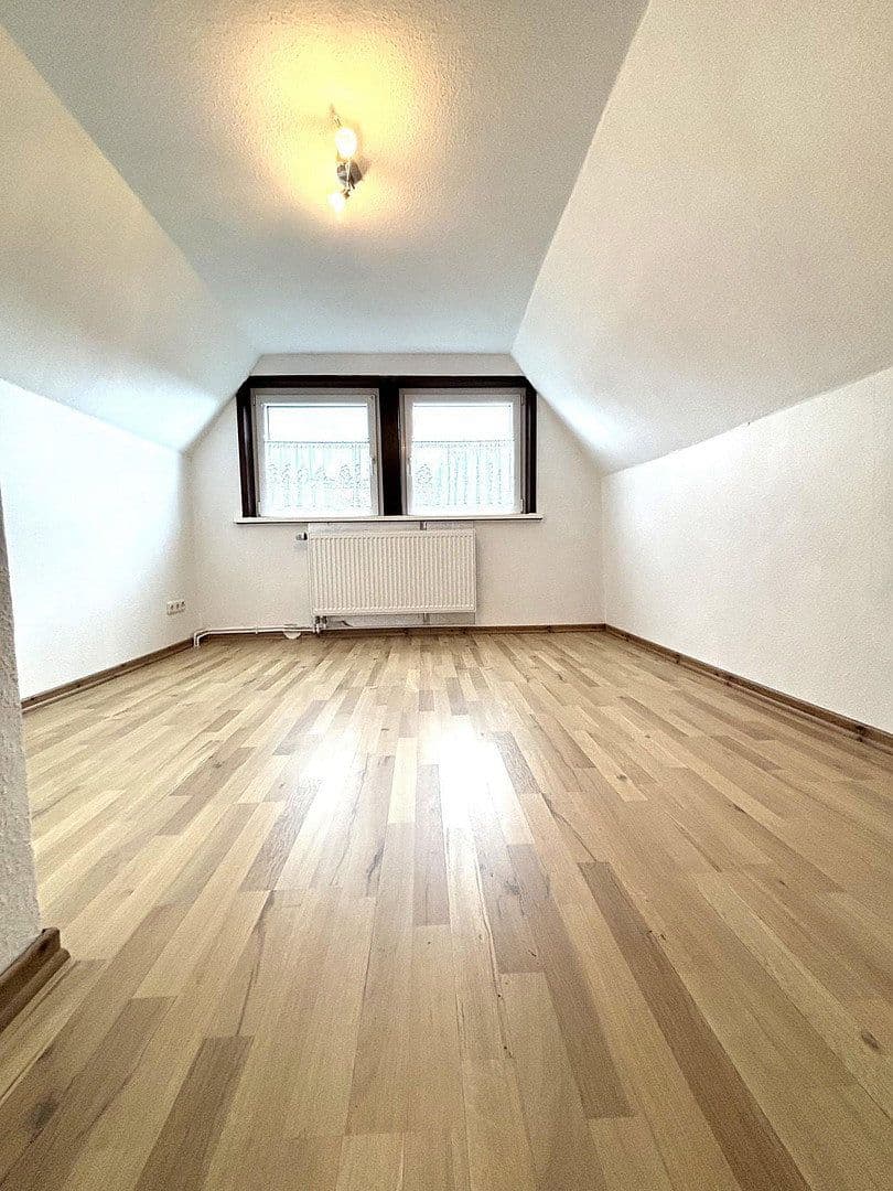Pronájem domu 76 m², pozemek 600 m², Peine, Dolní Sasko Pronájem domu 76 m², pozemek 600 m², Peine, Dolní Sasko