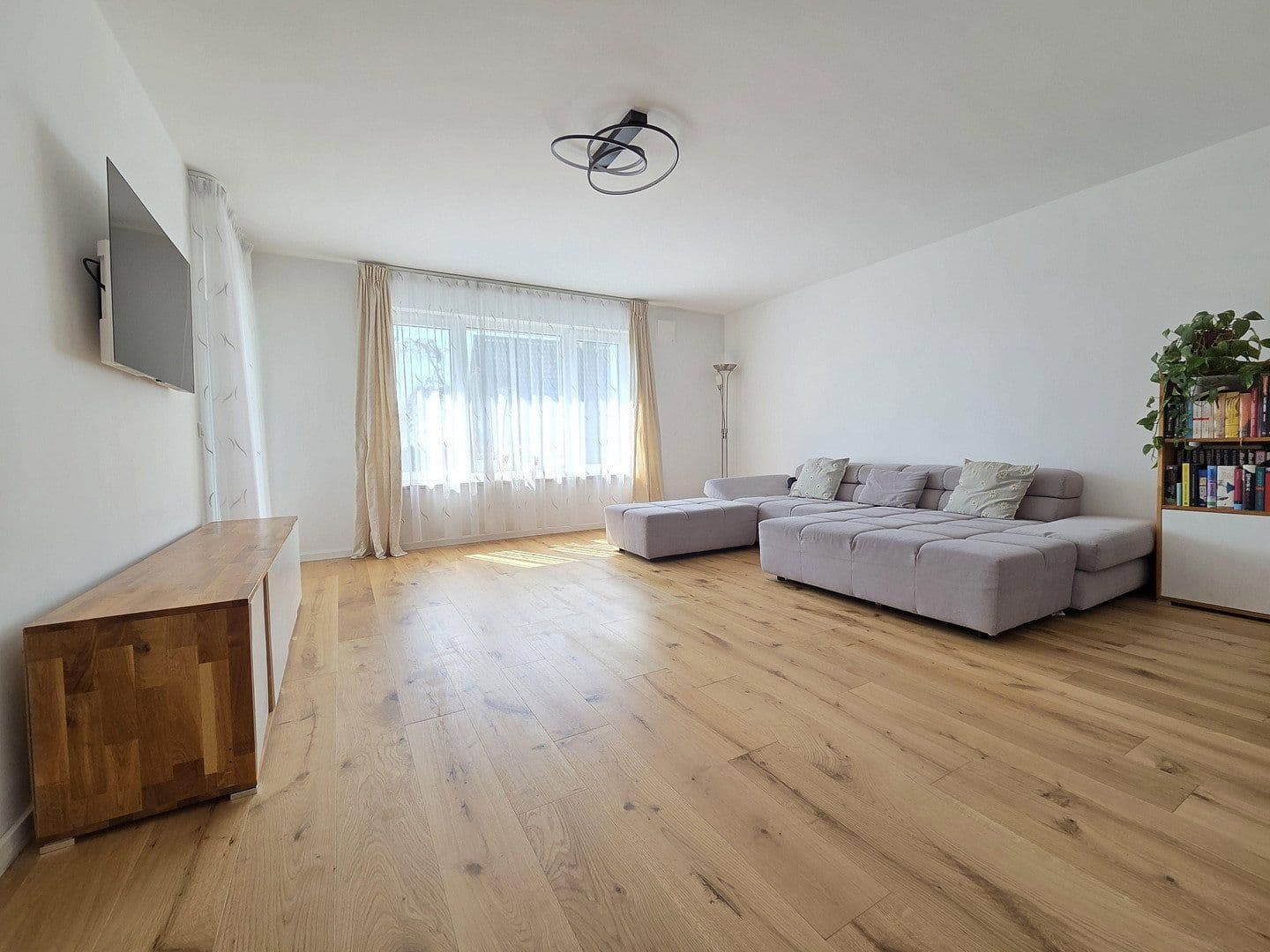Prodej domu 168 m², pozemek 548 m², Diedorf, Bavorsko Prodej domu 168 m², pozemek 548 m², Diedorf, Bavorsko