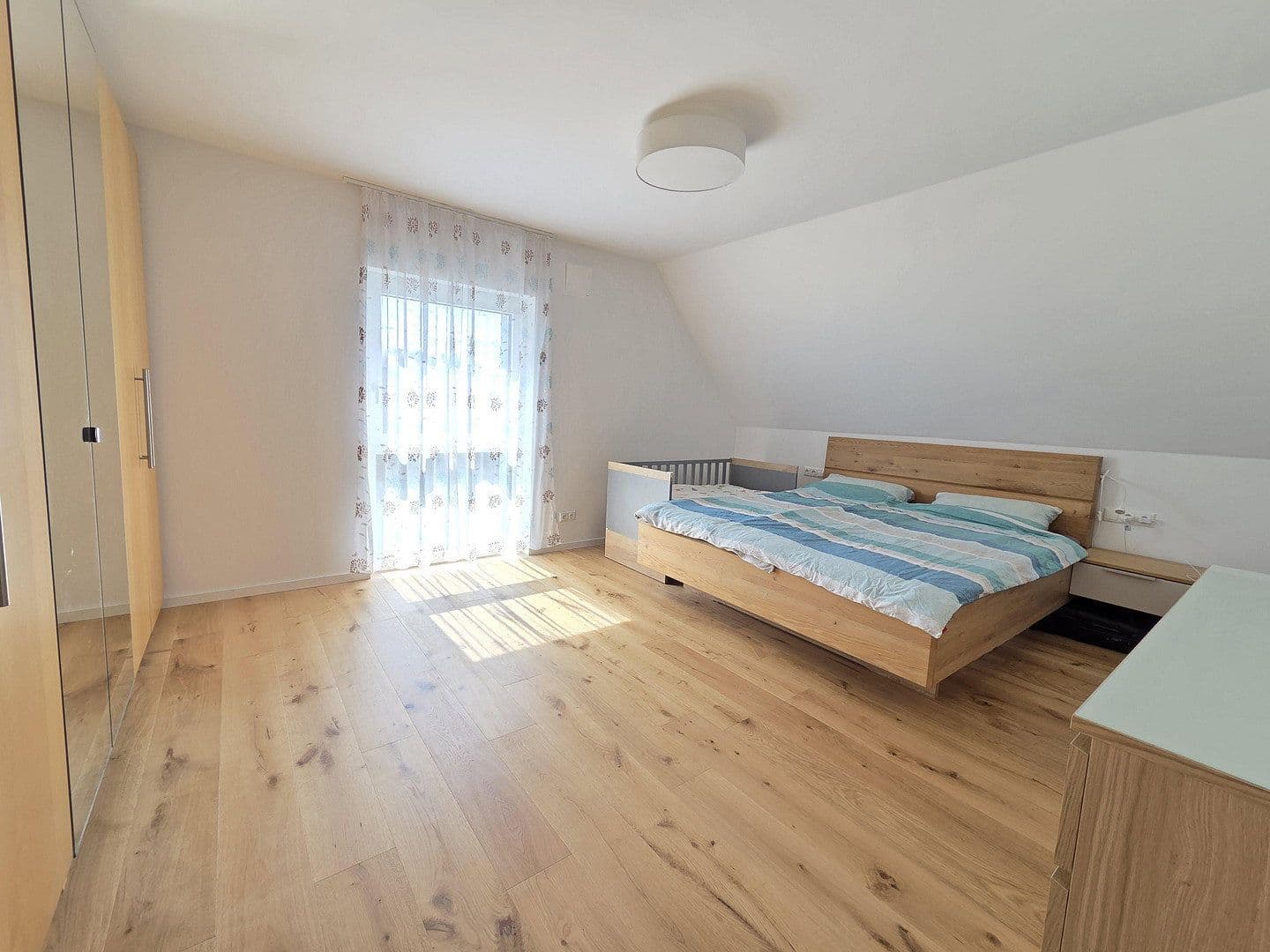 Prodej domu 168 m², pozemek 548 m², Diedorf, Bavorsko Prodej domu 168 m², pozemek 548 m², Diedorf, Bavorsko