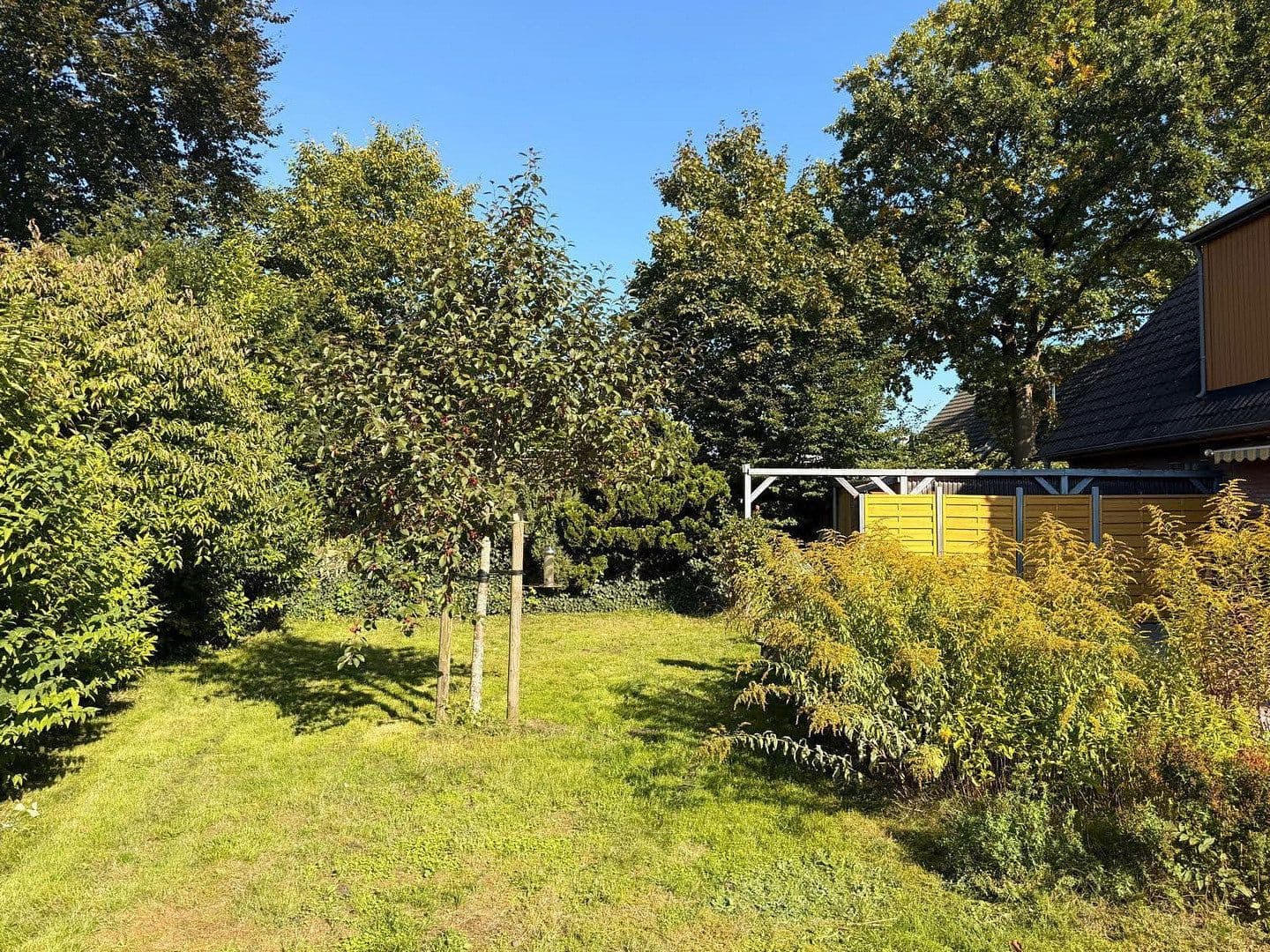 Prodej domu 160 m², pozemek 1.049 m², Neumünster, Šlesvicko-Holštýnsko Prodej domu 160 m², pozemek 1.049 m², Neumünster, Šlesvicko-Holštýnsko