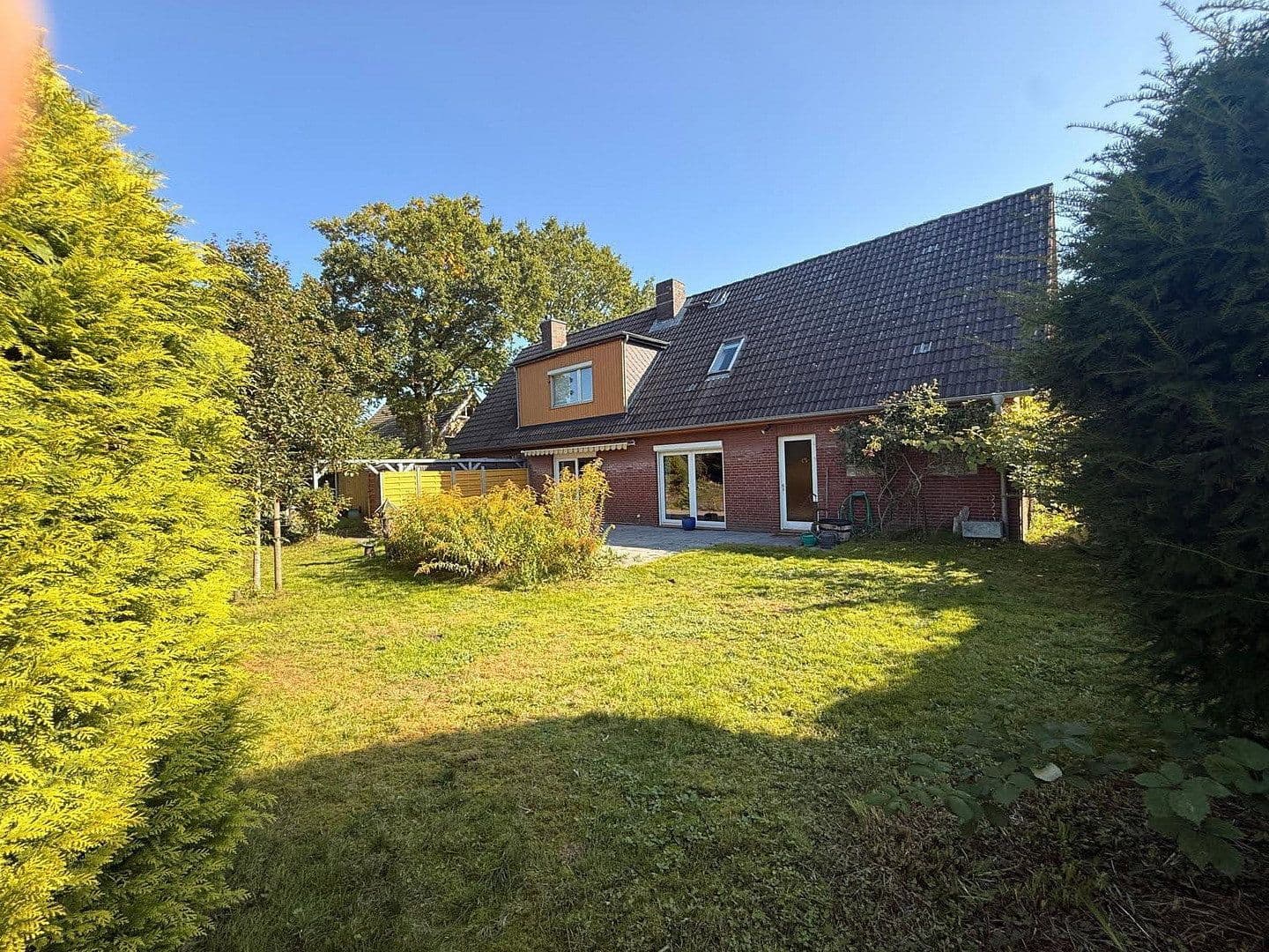 Prodej domu 160 m², pozemek 1.049 m², Neumünster, Šlesvicko-Holštýnsko Prodej domu 160 m², pozemek 1.049 m², Neumünster, Šlesvicko-Holštýnsko