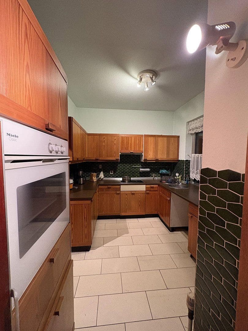 Prodej domu 160 m², pozemek 1.049 m², Neumünster, Šlesvicko-Holštýnsko Prodej domu 160 m², pozemek 1.049 m², Neumünster, Šlesvicko-Holštýnsko