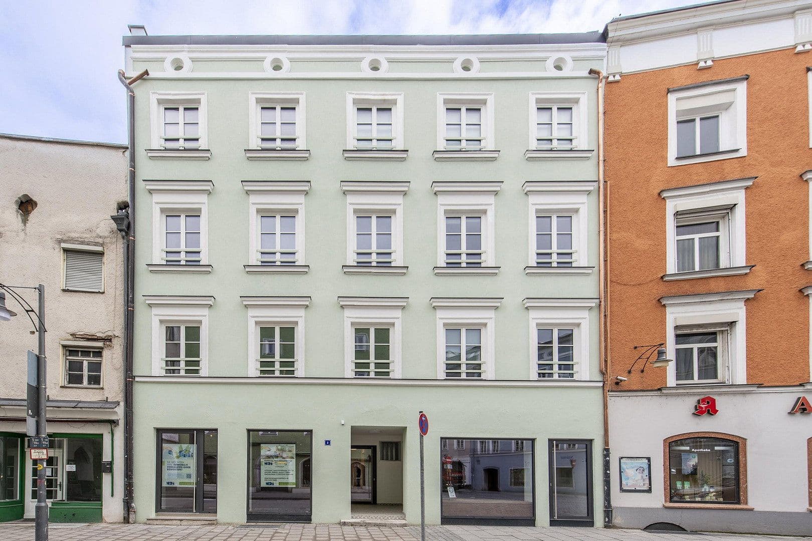 Pronájem bytu 4+1 159 m², Kaiserstraße 2, Rosenheim, Bavorsko Pronájem bytu 4+1 159 m², Kaiserstraße 2, Rosenheim, Bavorsko