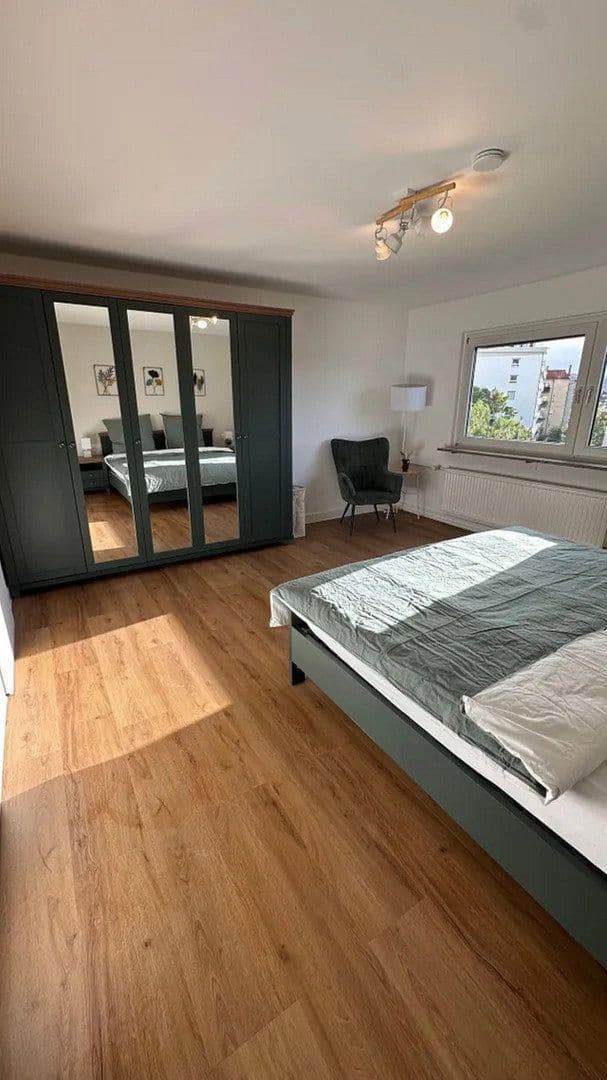 Pronájem bytu 2+kk 43 m², Stuttgart, Bádensko-Württembersko Pronájem bytu 2+kk 43 m², Stuttgart, Bádensko-Württembersko