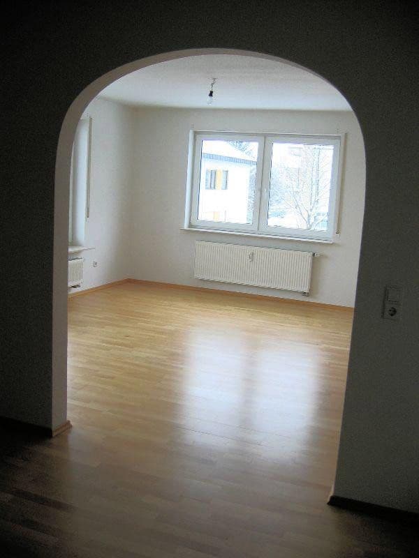 Pronájem bytu 5+1 120 m², Sindelfingen, Bádensko-Württembersko Pronájem bytu 5+1 120 m², Sindelfingen, Bádensko-Württembersko