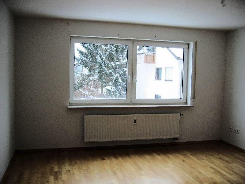 Pronájem bytu 5+1 120 m², Sindelfingen, Bádensko-Württembersko Pronájem bytu 5+1 120 m², Sindelfingen, Bádensko-Württembersko