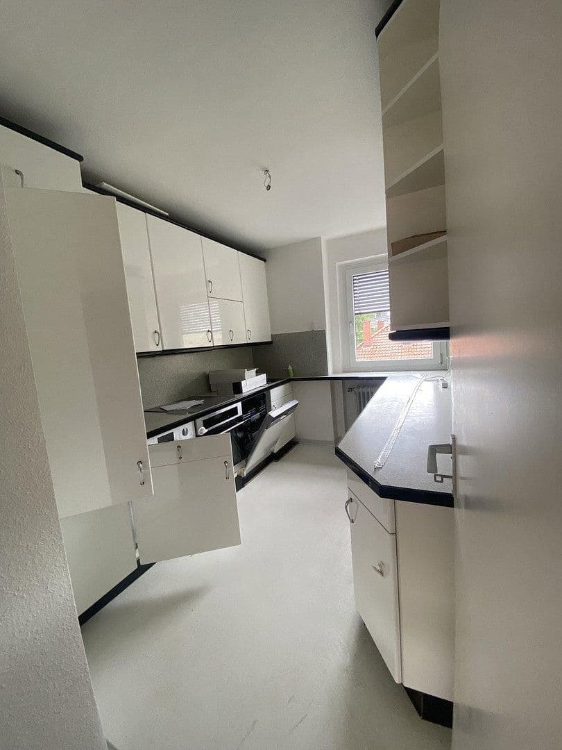 Pronájem bytu 4+1 100 m², Bellenstrasse 68, Mannheim, Bádensko-Württembersko Pronájem bytu 4+1 100 m², Bellenstrasse 68, Mannheim, Bádensko-Württembersko