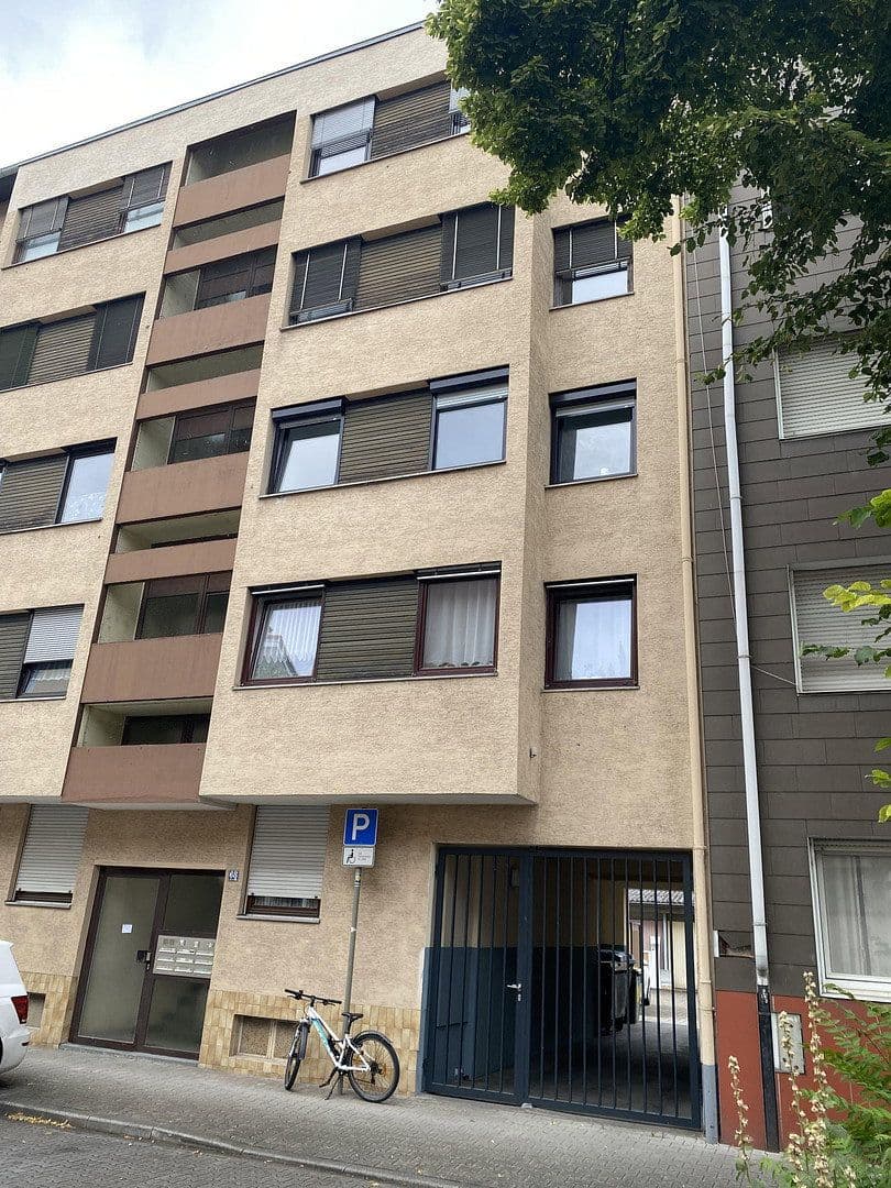 Pronájem bytu 4+1 100 m², Bellenstrasse 68, Mannheim, Bádensko-Württembersko Pronájem bytu 4+1 100 m², Bellenstrasse 68, Mannheim, Bádensko-Württembersko