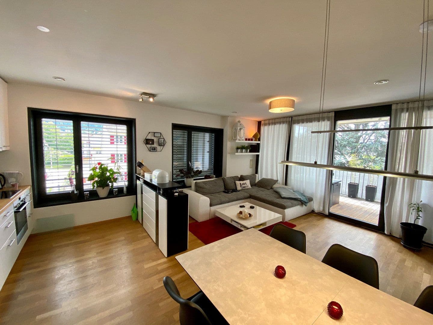 Pronájem bytu 3+1 78 m², Lörrach, Bádensko-Württembersko Pronájem bytu 3+1 78 m², Lörrach, Bádensko-Württembersko