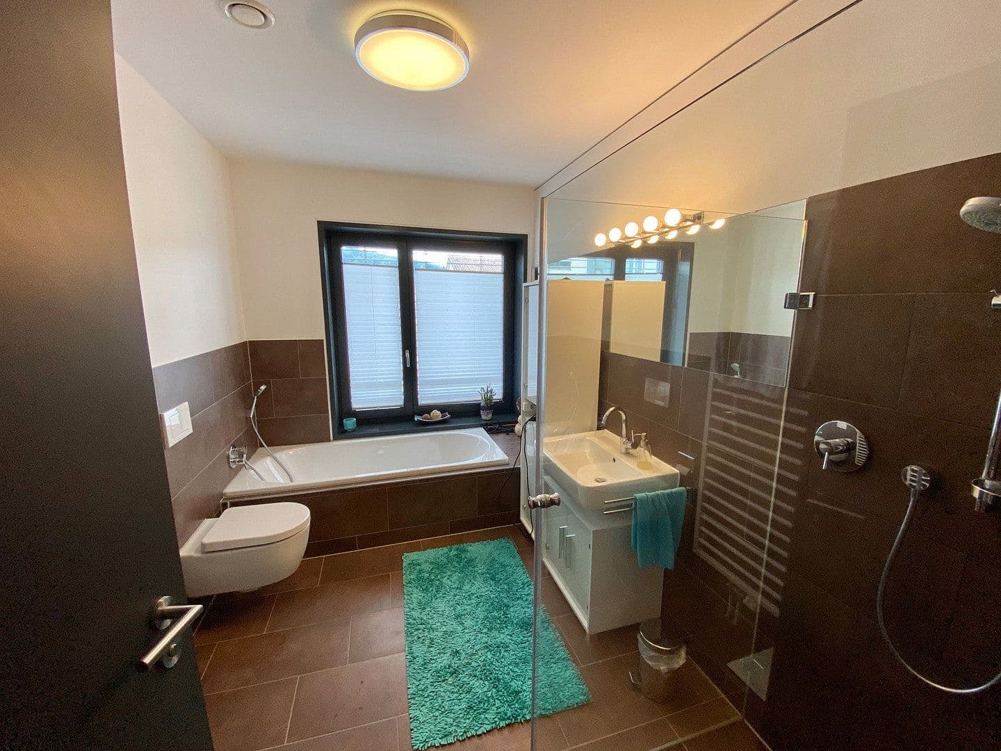Pronájem bytu 3+1 78 m², Lörrach, Bádensko-Württembersko Pronájem bytu 3+1 78 m², Lörrach, Bádensko-Württembersko