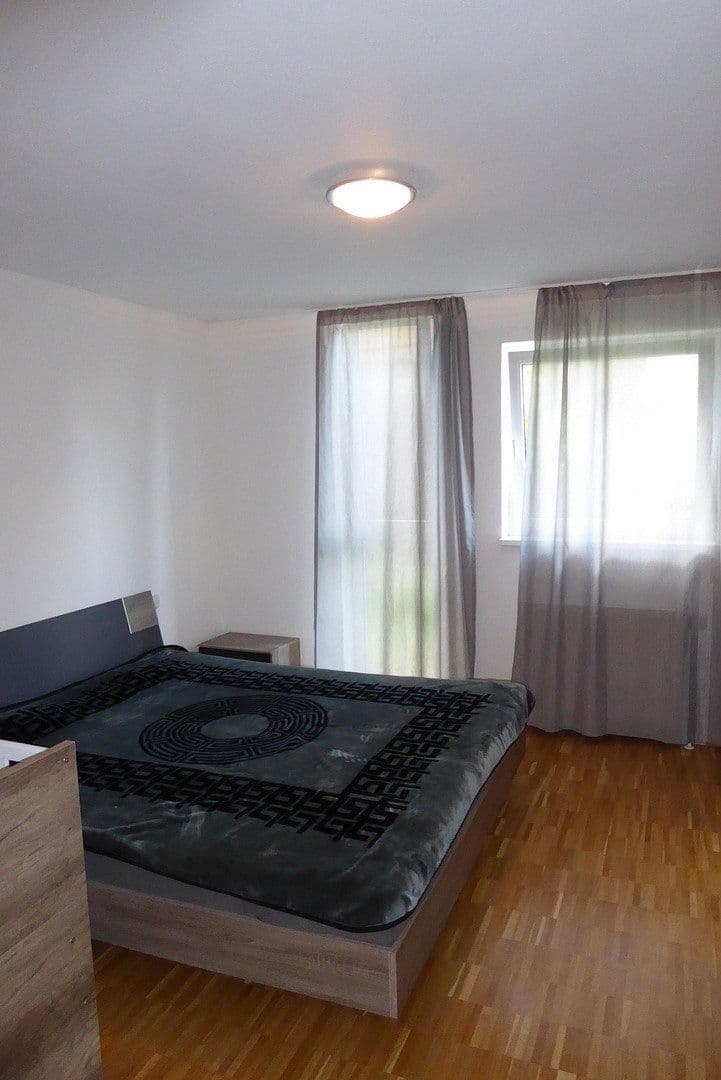 Pronájem bytu 3+1 82 m², Finkenstr., Pforzheim, Bádensko-Württembersko Pronájem bytu 3+1 82 m², Finkenstr., Pforzheim, Bádensko-Württembersko