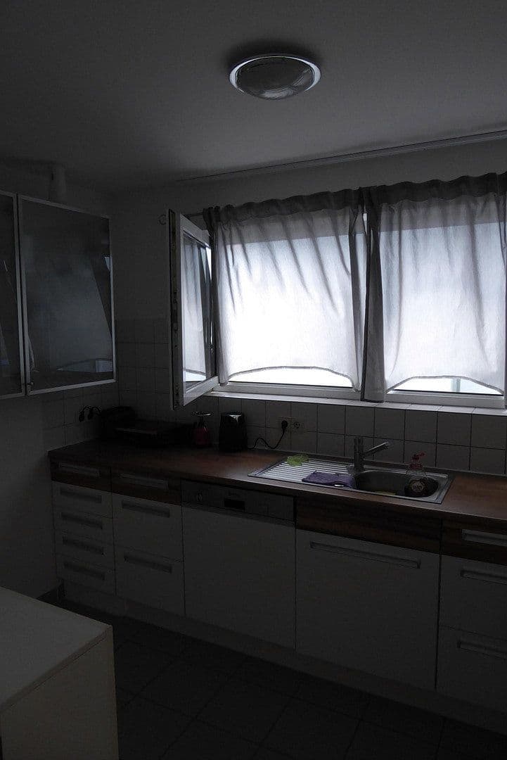 Pronájem bytu 3+1 82 m², Finkenstr., Pforzheim, Bádensko-Württembersko Pronájem bytu 3+1 82 m², Finkenstr., Pforzheim, Bádensko-Württembersko