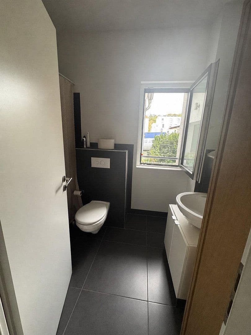 Pronájem bytu 2+1 64 m², Oberursel (Taunus), Hessen Pronájem bytu 2+1 64 m², Oberursel (Taunus), Hessen