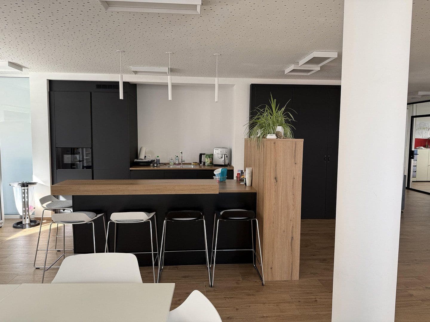 Pronájem kanceláře 613 m², Schülzchenstr.8-10, Bad Neuenahr-Ahrweiler, Porýní-Falc Pronájem kanceláře 613 m², Schülzchenstr.8-10, Bad Neuenahr-Ahrweiler, Porýní-Falc
