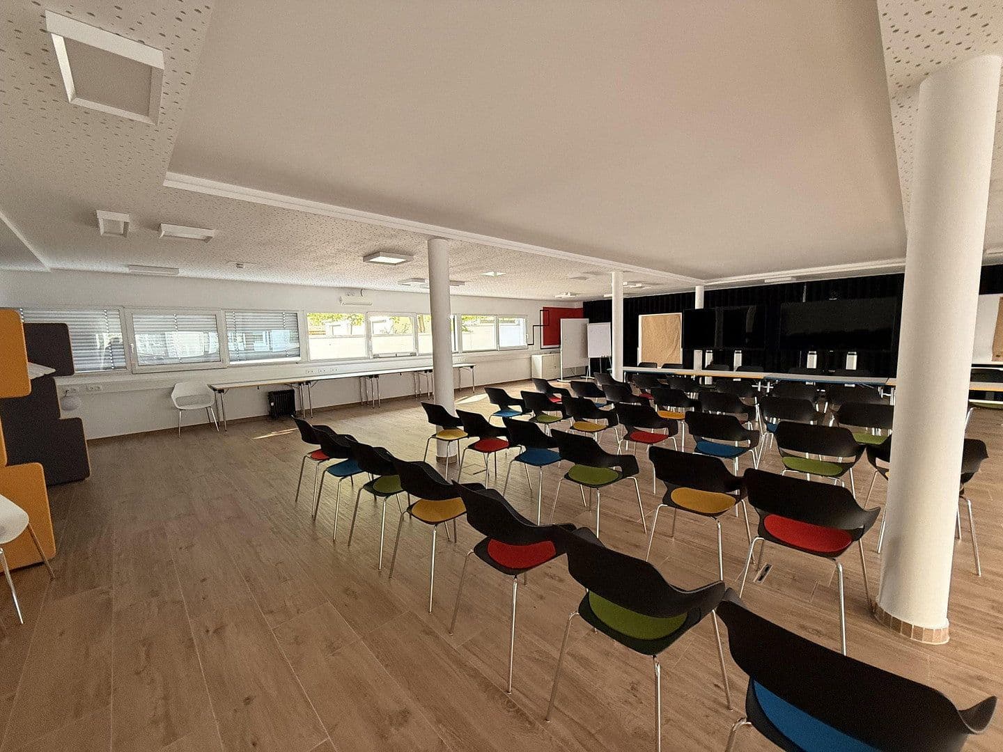 Pronájem kanceláře 613 m², Schülzchenstr.8-10, Bad Neuenahr-Ahrweiler, Porýní-Falc Pronájem kanceláře 613 m², Schülzchenstr.8-10, Bad Neuenahr-Ahrweiler, Porýní-Falc