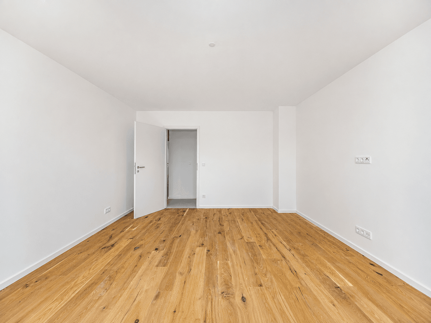 Prodej bytu 3+1 75 m², Silvanastraße 7, München, Bavorsko Prodej bytu 3+1 75 m², Silvanastraße 7, München, Bavorsko