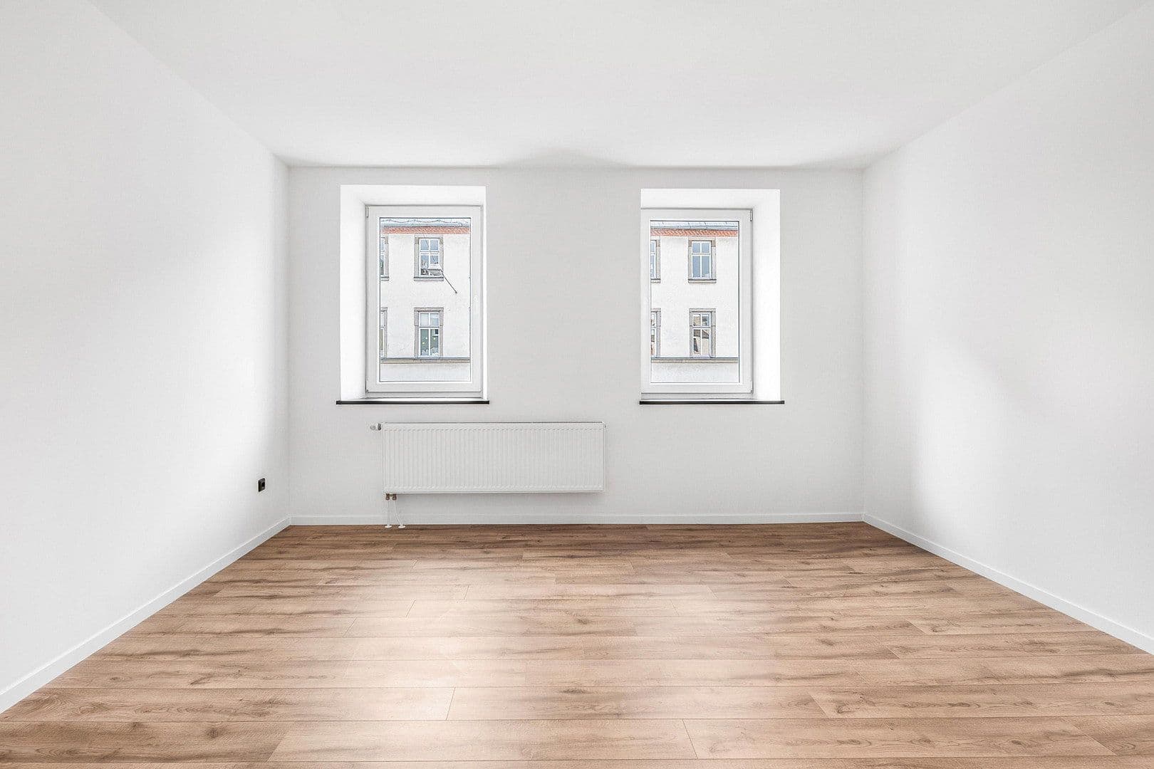 Pronájem bytu 3+1 75 m², Theaterstraße 1, Hof, Bavorsko Pronájem bytu 3+1 75 m², Theaterstraße 1, Hof, Bavorsko