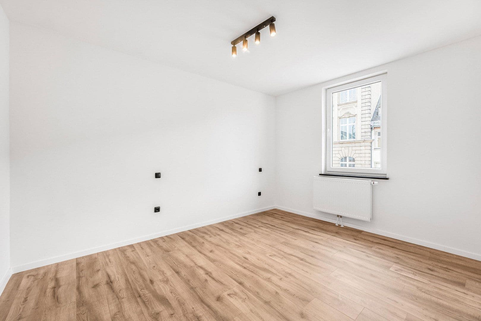 Pronájem bytu 3+1 75 m², Theaterstraße 1, Hof, Bavorsko Pronájem bytu 3+1 75 m², Theaterstraße 1, Hof, Bavorsko