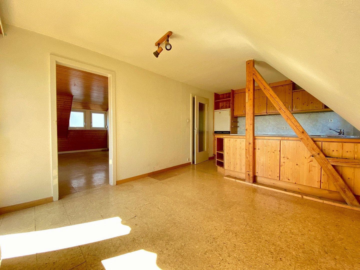Prodej domu 170 m², pozemek 944 m², Filderstadt, Bádensko-Württembersko Prodej domu 170 m², pozemek 944 m², Filderstadt, Bádensko-Württembersko