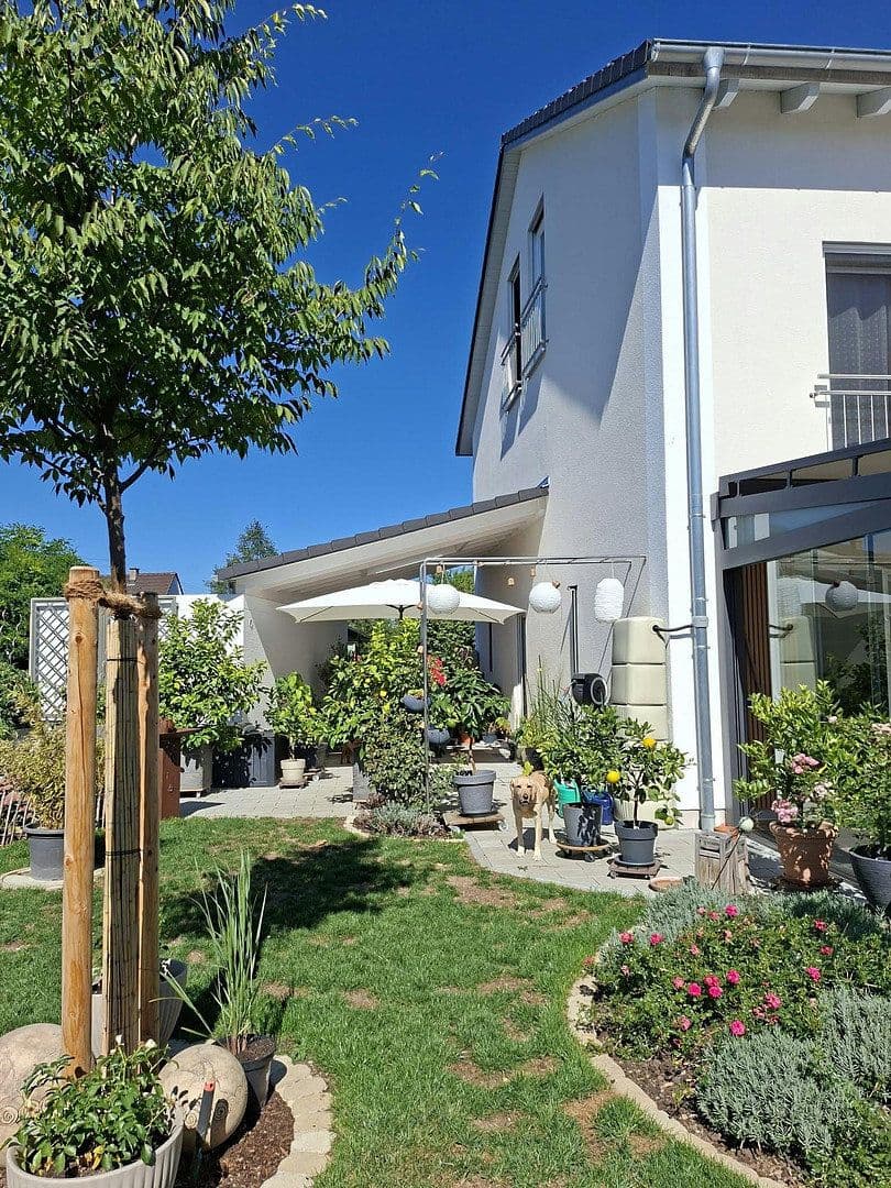 Prodej domu 143 m², pozemek 475 m², Augsburger Strasse 16e, Mertingen, Bavorsko Prodej domu 143 m², pozemek 475 m², Augsburger Strasse 16e, Mertingen, Bavorsko