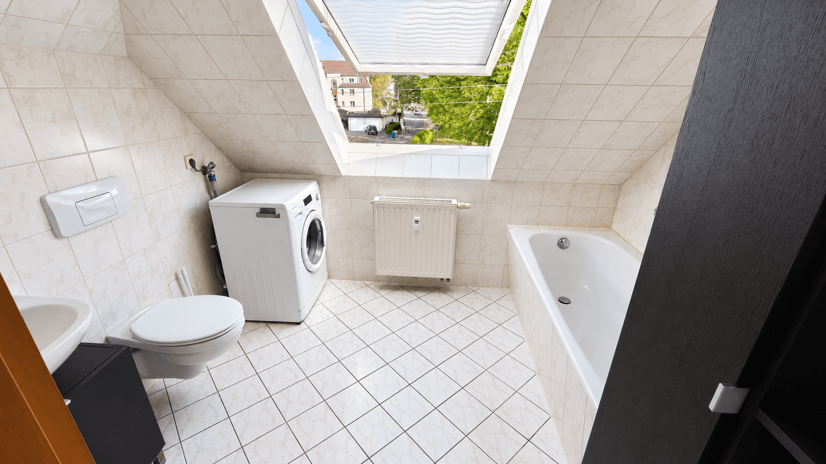 Pronájem bytu 2+1 35 m², Pestalozzistraße 7, Oberlungwitz, Sasko Pronájem bytu 2+1 35 m², Pestalozzistraße 7, Oberlungwitz, Sasko