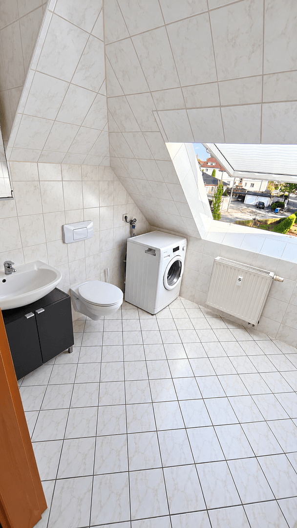 Pronájem bytu 2+1 35 m², Pestalozzistraße 7, Oberlungwitz, Sasko Pronájem bytu 2+1 35 m², Pestalozzistraße 7, Oberlungwitz, Sasko