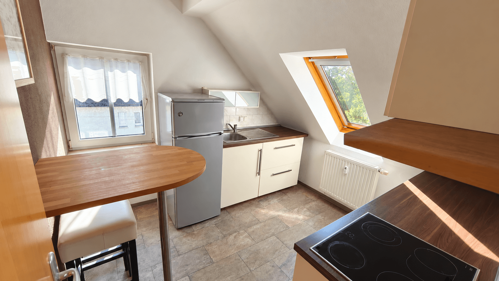 Pronájem bytu 2+1 35 m², Pestalozzistraße 7, Oberlungwitz, Sasko Pronájem bytu 2+1 35 m², Pestalozzistraße 7, Oberlungwitz, Sasko