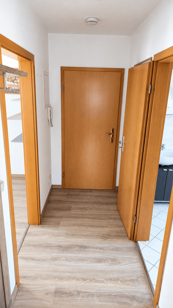 Pronájem bytu 2+1 35 m², Pestalozzistraße 7, Oberlungwitz, Sasko Pronájem bytu 2+1 35 m², Pestalozzistraße 7, Oberlungwitz, Sasko