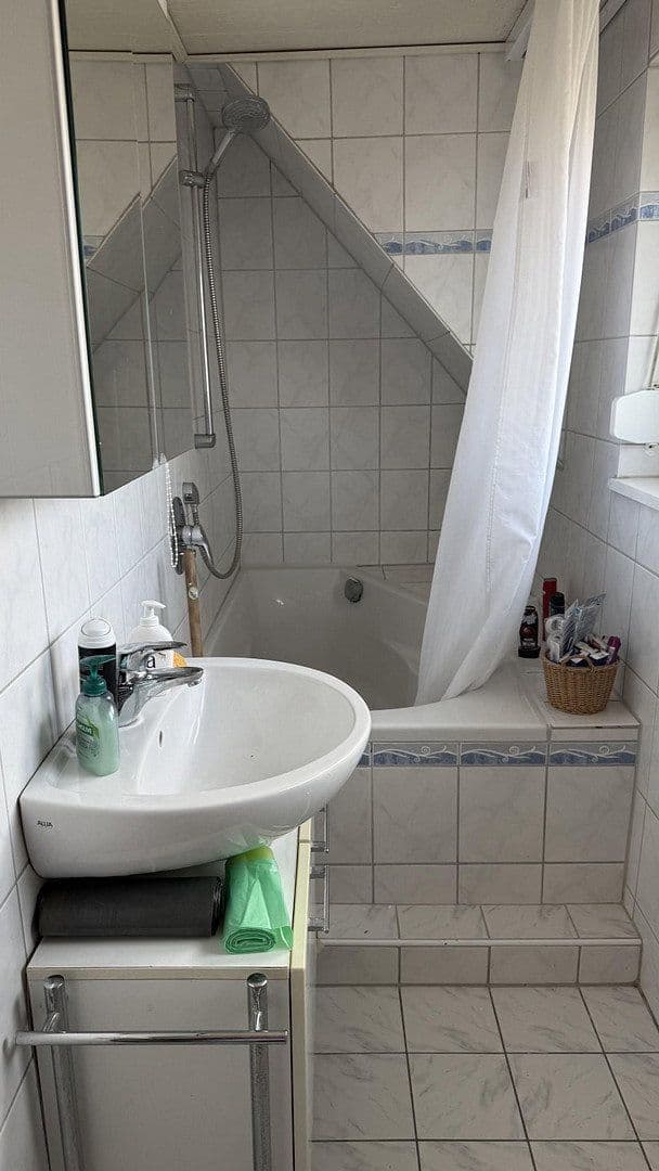 Prodej domu 100 m², pozemek 777 m², Karlsruhe, Bádensko-Württembersko Prodej domu 100 m², pozemek 777 m², Karlsruhe, Bádensko-Württembersko
