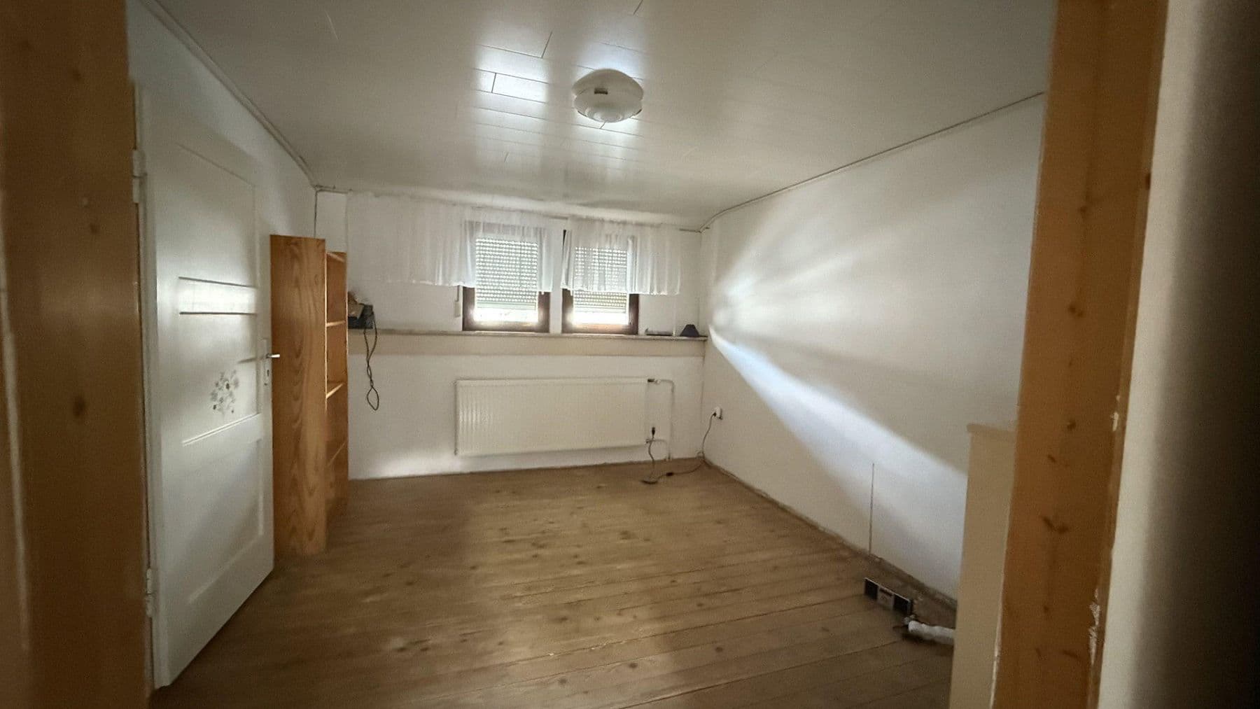 Prodej domu 100 m², pozemek 777 m², Karlsruhe, Bádensko-Württembersko Prodej domu 100 m², pozemek 777 m², Karlsruhe, Bádensko-Württembersko