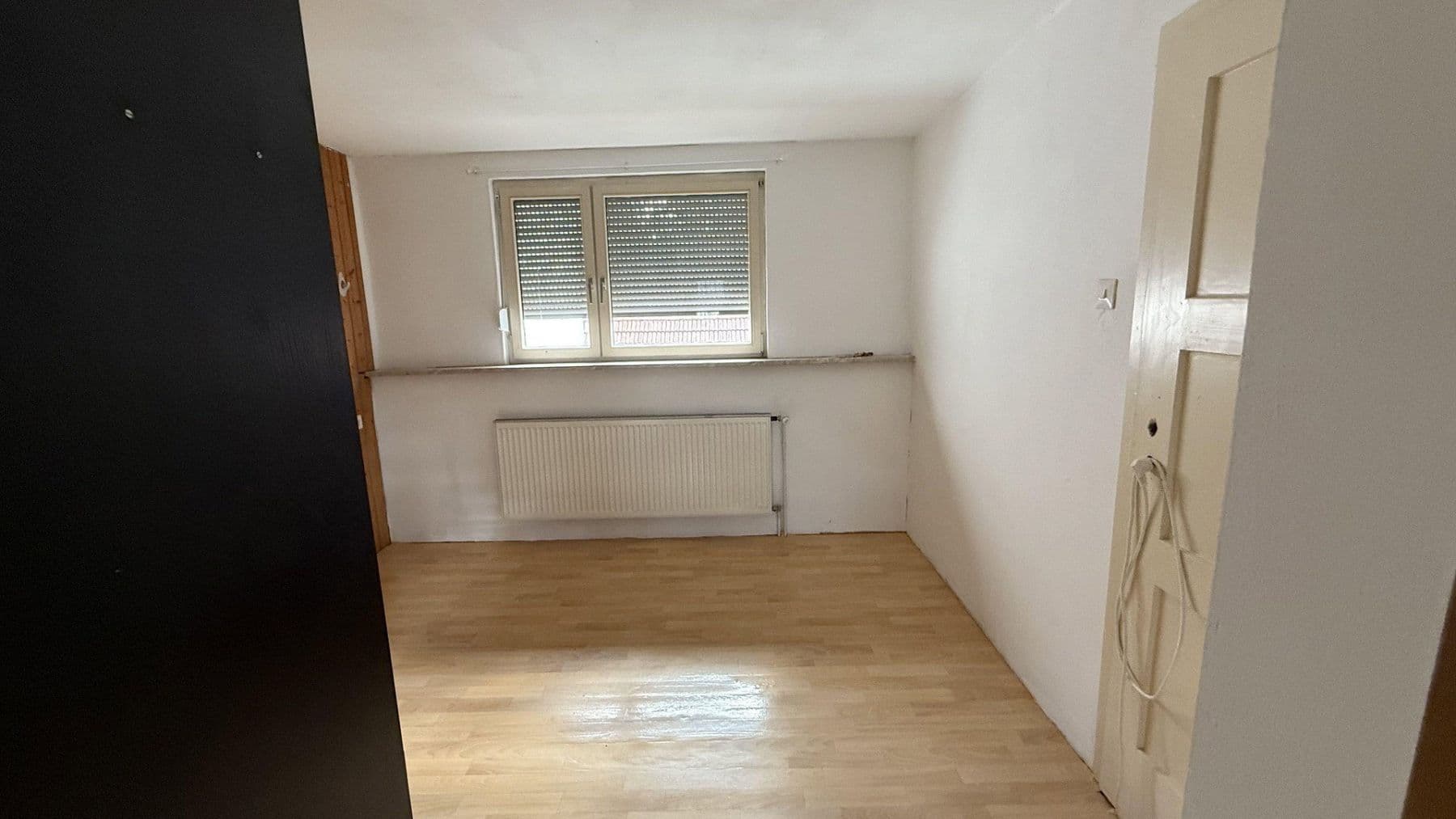 Prodej domu 100 m², pozemek 777 m², Karlsruhe, Bádensko-Württembersko Prodej domu 100 m², pozemek 777 m², Karlsruhe, Bádensko-Württembersko