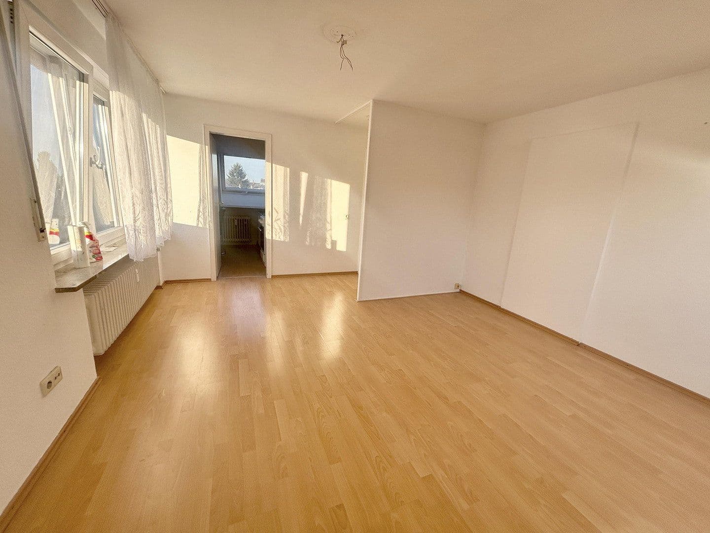 Pronájem bytu 1+1 33 m², Ludwigsburg, Bádensko-Württembersko Pronájem bytu 1+1 33 m², Ludwigsburg, Bádensko-Württembersko