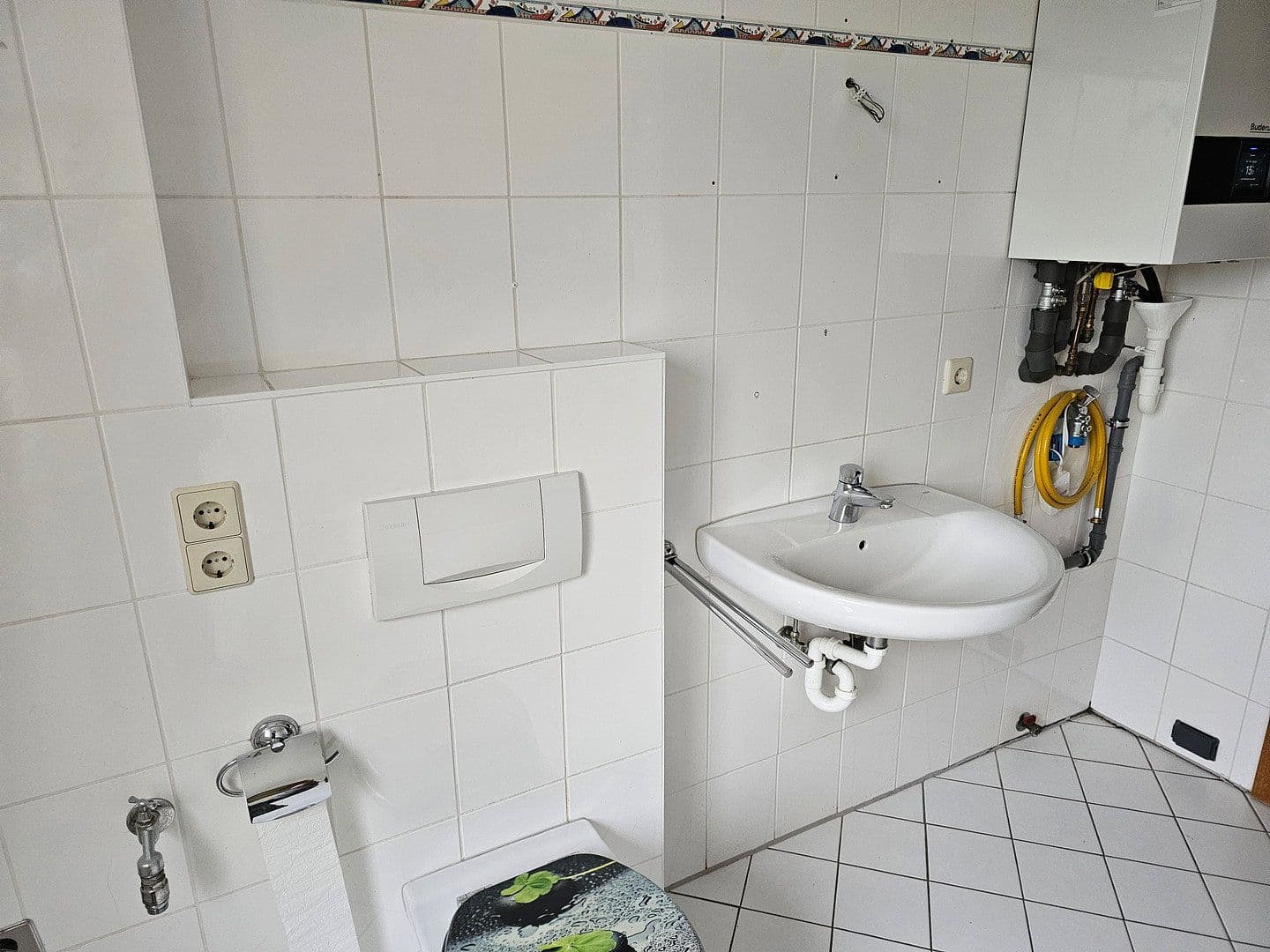 Prodej bytu 2+1 62 m², Deichhäuser Heide 2, Delmenhorst, Dolní Sasko Prodej bytu 2+1 62 m², Deichhäuser Heide 2, Delmenhorst, Dolní Sasko