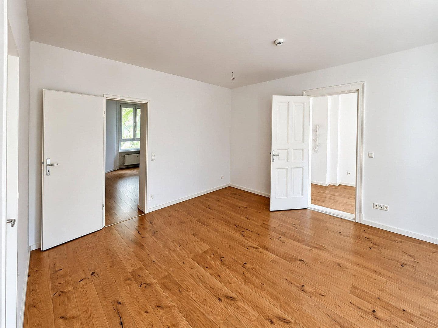 Prodej bytu 2+kk 84 m², Berlin, Berlín Prodej bytu 2+kk 84 m², Berlin, Berlín