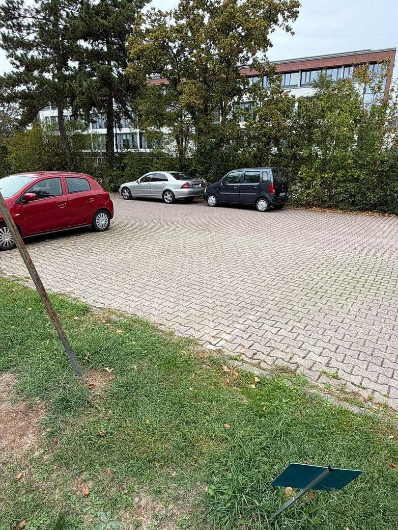 Pronájem garáže 21 m², Heidelberg, Bádensko-Württembersko Pronájem garáže 21 m², Heidelberg, Bádensko-Württembersko