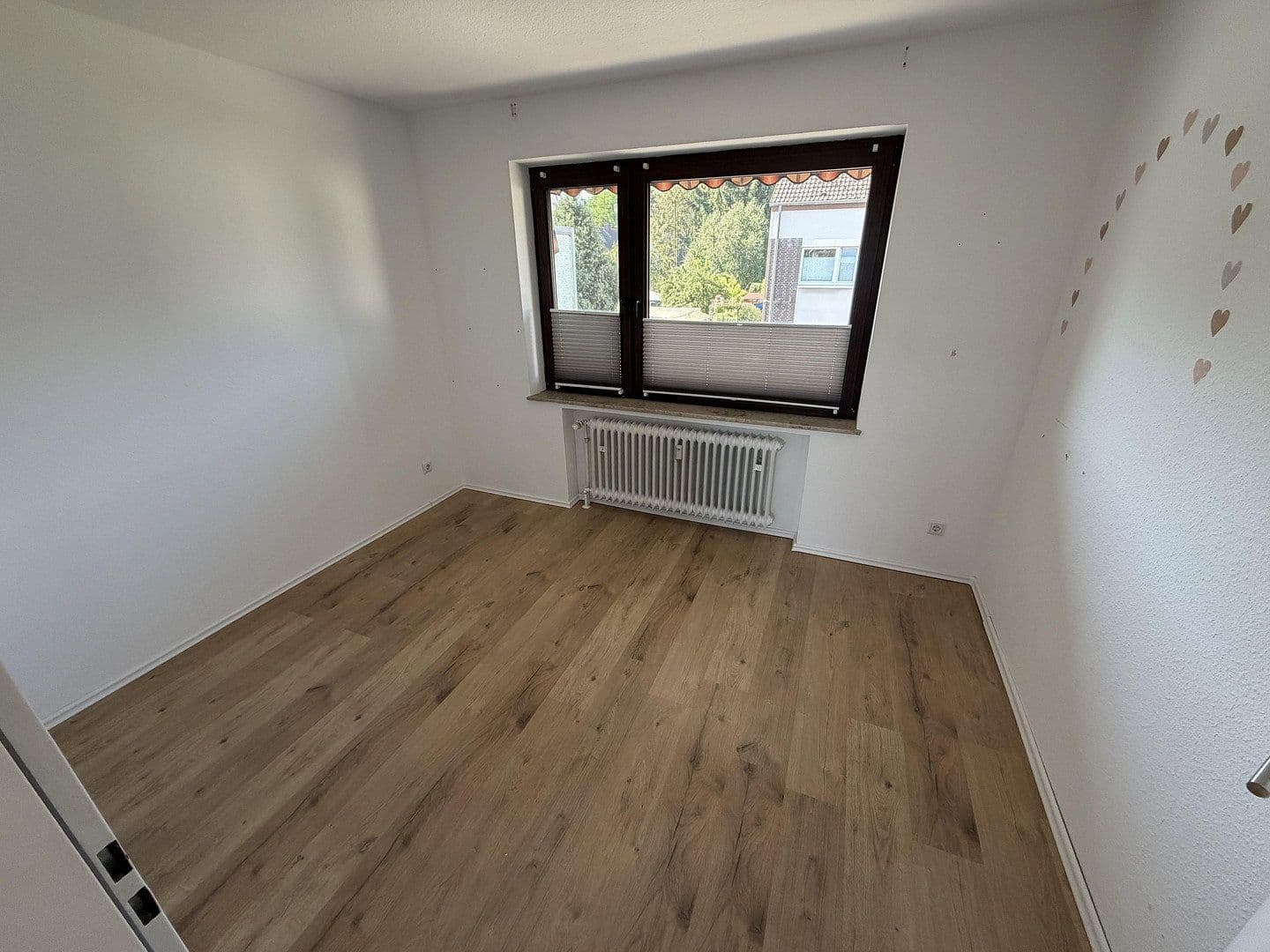 Pronájem bytu 3+1 76 m², Lerchenweg 49, Duisburg, Severní Porýní-Vestfálsko Pronájem bytu 3+1 76 m², Lerchenweg 49, Duisburg, Severní Porýní-Vestfálsko