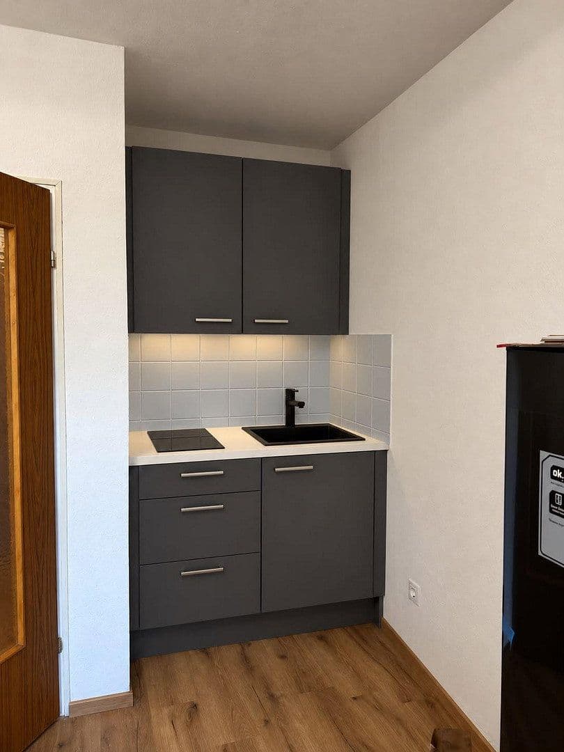 Pronájem bytu 1+1 26 m², Fürth, Bavorsko Pronájem bytu 1+1 26 m², Fürth, Bavorsko