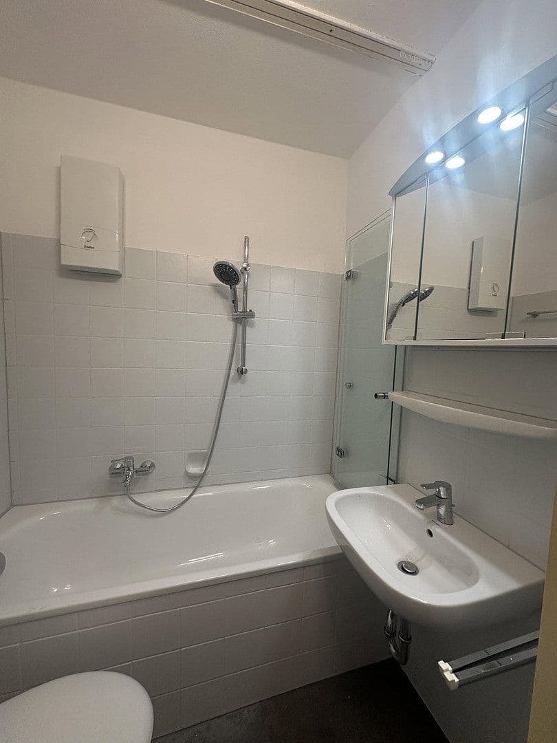 Pronájem bytu 1+1 26 m², Fürth, Bavorsko Pronájem bytu 1+1 26 m², Fürth, Bavorsko